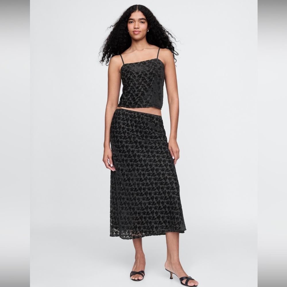 NWT Gap Black Velvet Floral Midi Skirt